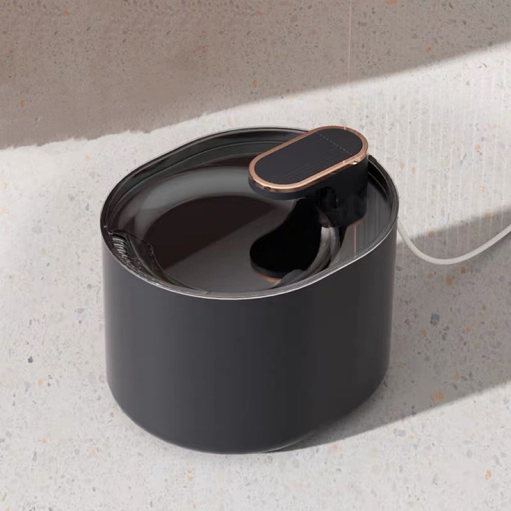 Bebedouro automático para pets com fluxo de água circulante